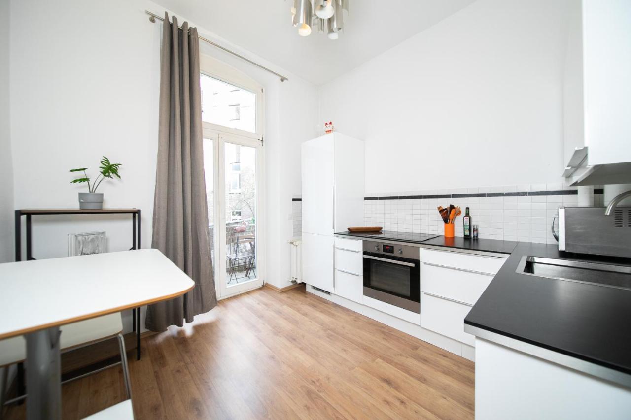 White 60 Qm Apartment - Zentral - Balkon - Messe Düsseldorf Kültér fotó