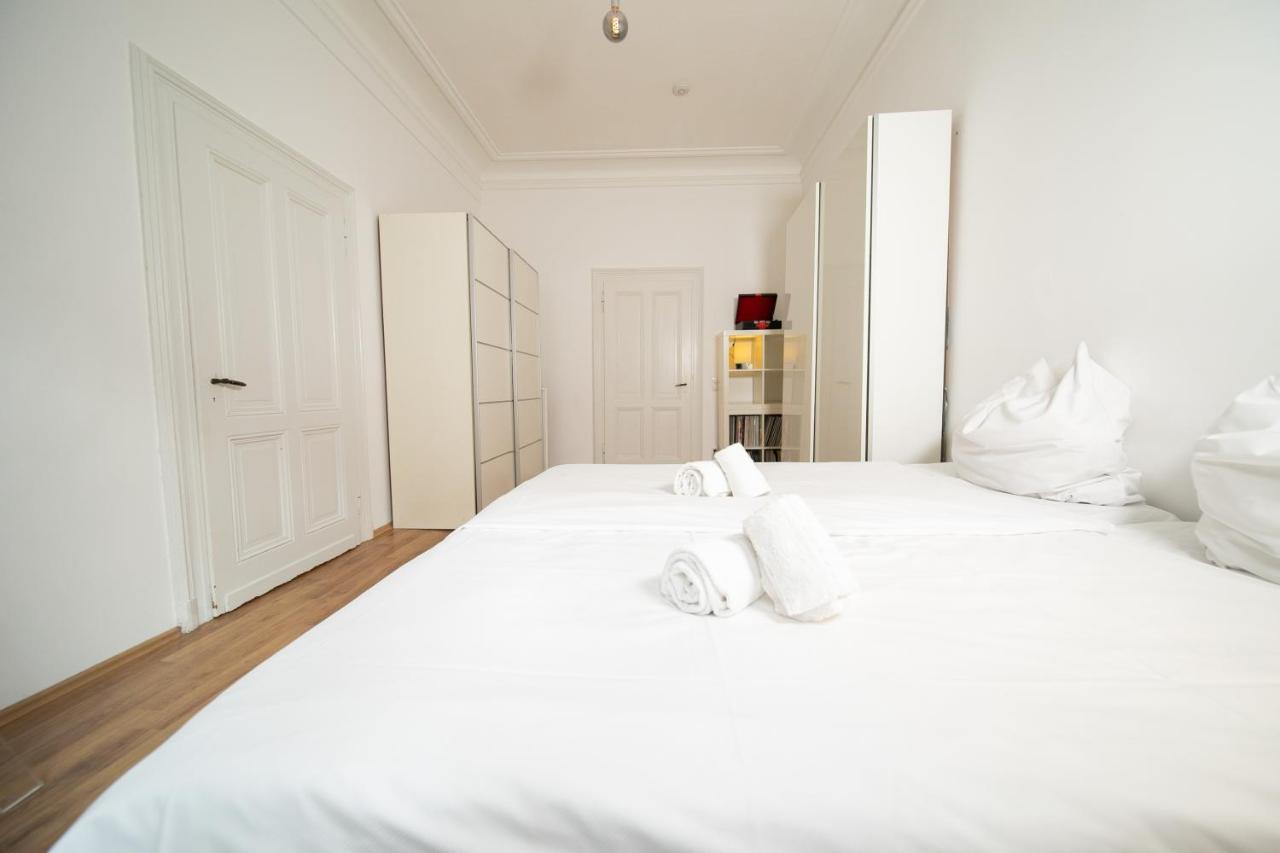 White 60 Qm Apartment - Zentral - Balkon - Messe Düsseldorf Kültér fotó