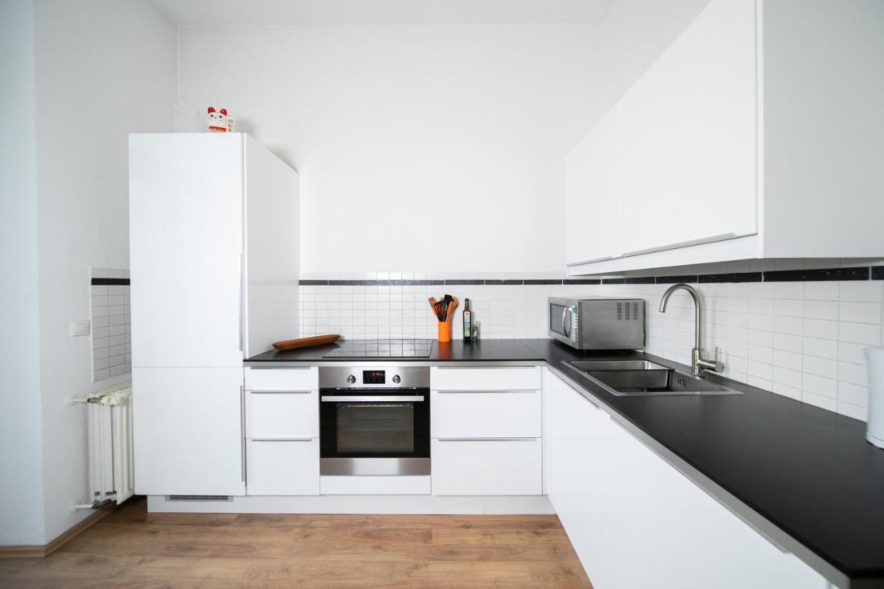 White 60 Qm Apartment - Zentral - Balkon - Messe Düsseldorf Kültér fotó