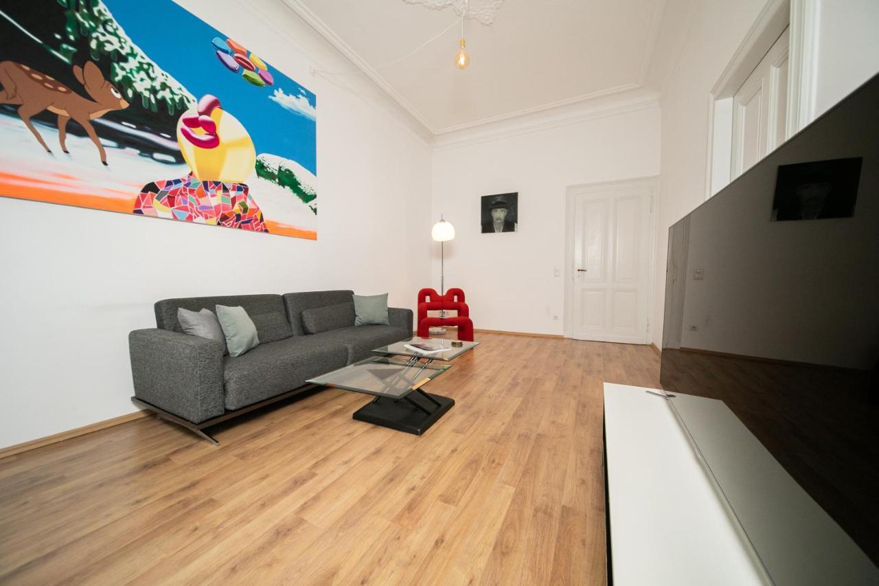 White 60 Qm Apartment - Zentral - Balkon - Messe Düsseldorf Kültér fotó